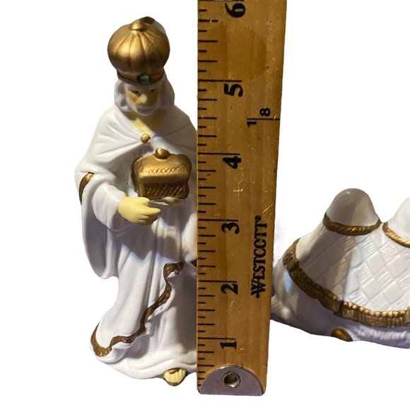 Nativity Scene 10 Piece Set White Gold Accents Figurines Christmas Bisque - Picture 10 of 11